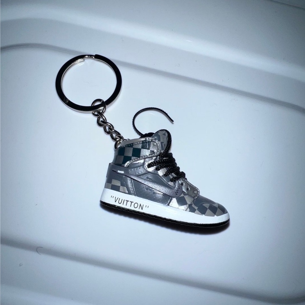 Various Luxury Keyholders,see pics - Picture 15 of 16